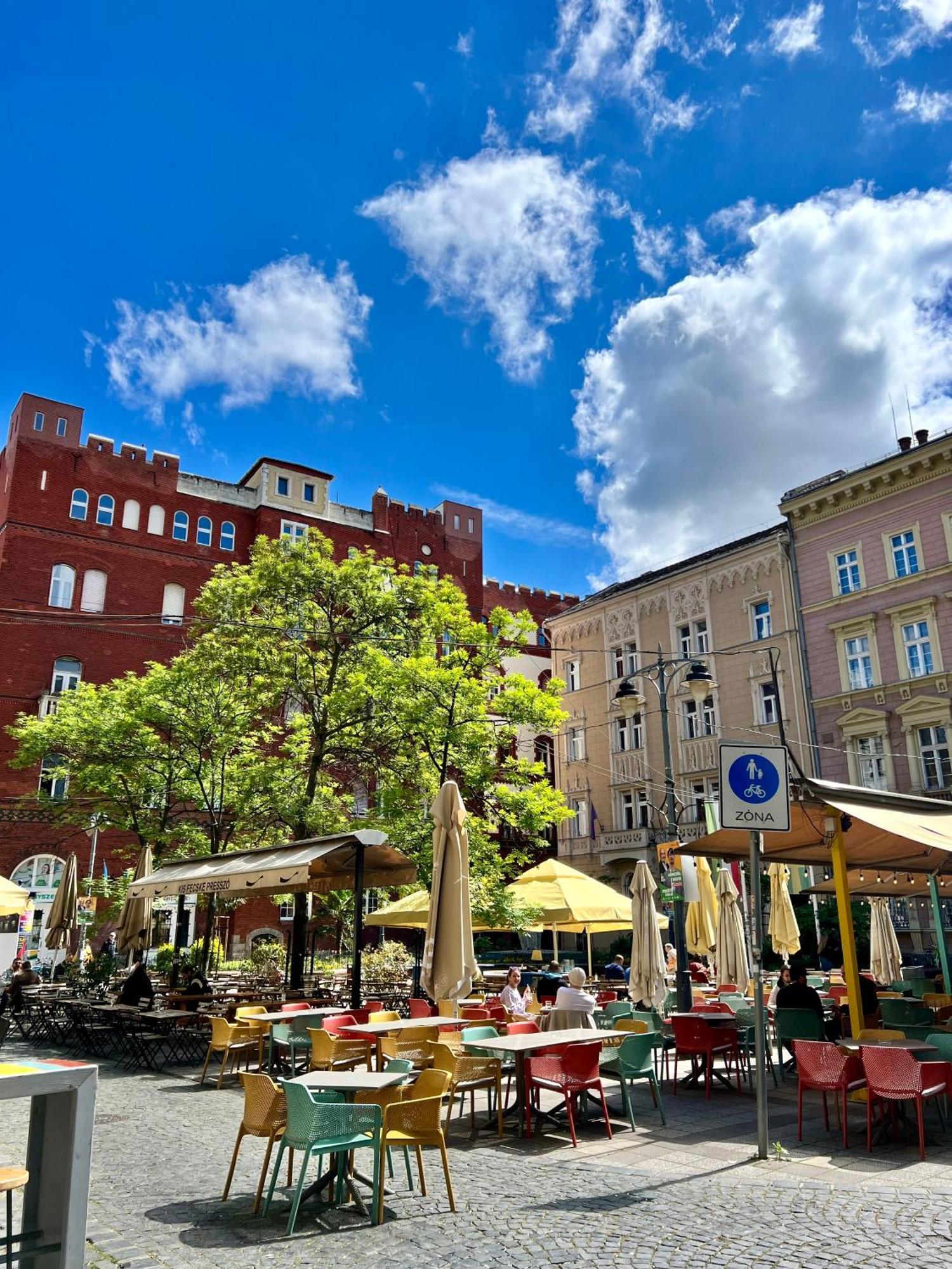 Cedar Inn Budapest - Palace District Luaran gambar