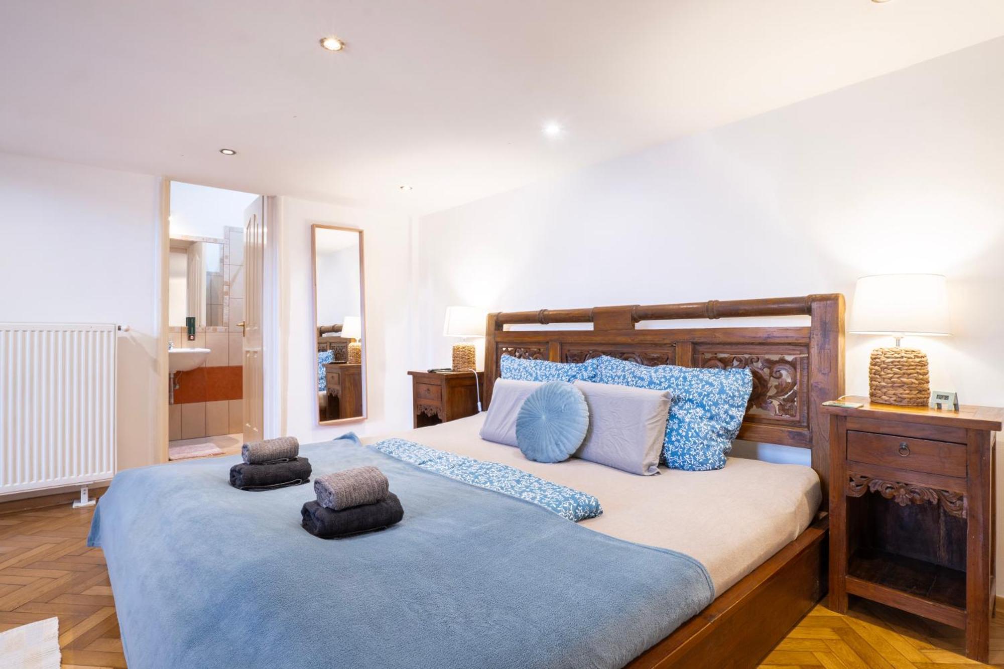 Cedar Inn Budapest - Palace District Luaran gambar