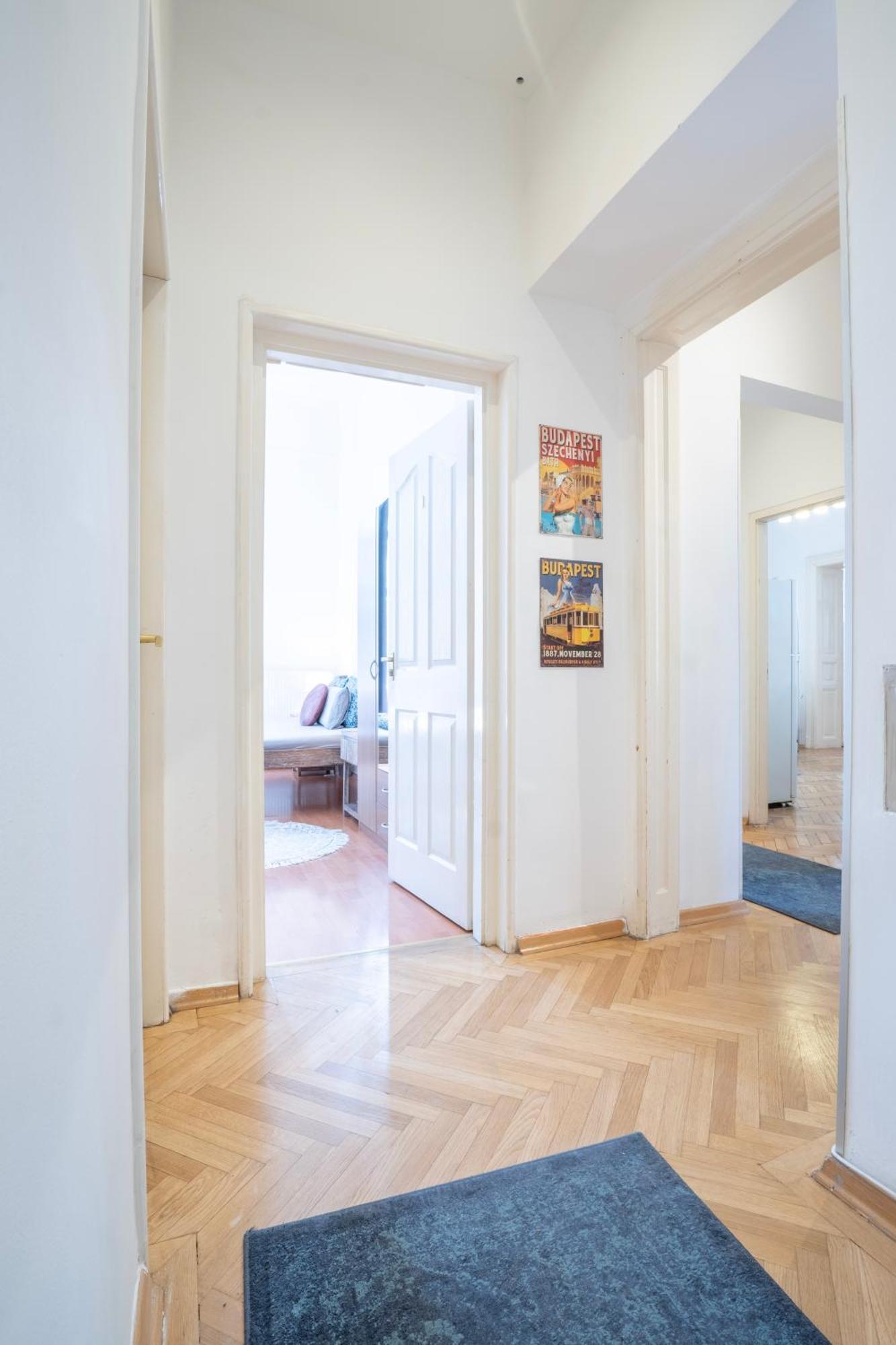 Cedar Inn Budapest - Palace District Luaran gambar