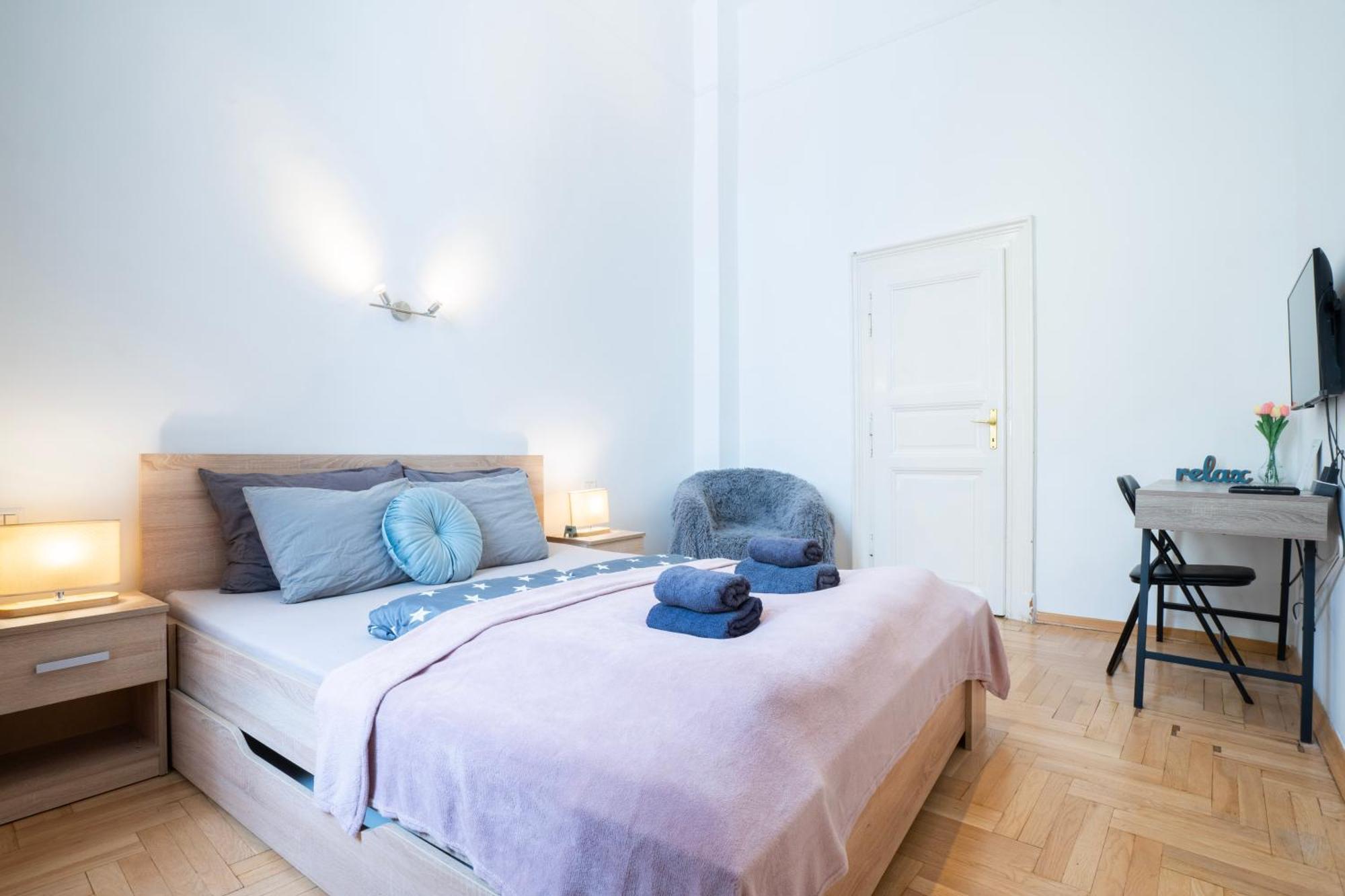 Cedar Inn Budapest - Palace District Luaran gambar